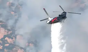 Incendio forestal en San Diego que consume más de 800 acres obliga el despliegue de helicóptero para atender emergencia