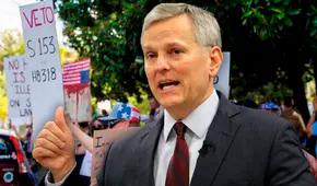 Gobernador de Carolina del Norte veta 2 proyectos de ley contra la inmigración ilegal en EEUU y limita cooperación con ICE