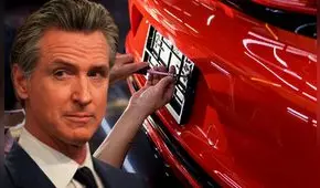 California les dice adiós a las viejas placas: Gavin Newsom firmó ley que permite a conductores modificar esta parte del vehículo