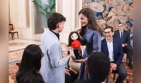 La reina recibe a diez jóvenes de Colombia y Perú becados por Fundación Microfinanzas BBVA La reina recibe a diez jóvenes de Colombia y Perú becados por Fundación Microfinanzas BBVA