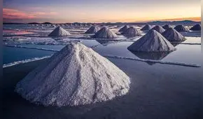 La mayor reserva de litio está en Sudamérica y es parte de las principales atracciones del país más plano del mundo