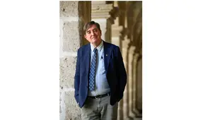 Luis García Montero: “La RAE no es dueña del idioma y por eso tiene que respetar la diversidad”