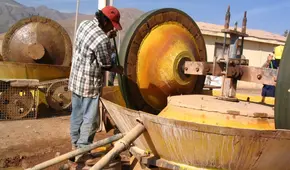 Mientras el oro apunta a US$4.000, el Perú vive su propio capitalismo salvaje: ¿por qué la caída del oro no es el principal problema?