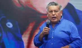 César Acuña ignora investigación por proselitismo indebido y es captado haciendo campaña electoral