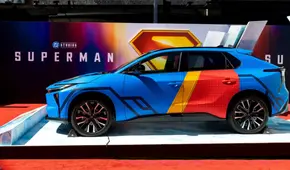 Toyota y Superman se unen en la pantalla grande: el nuevo Toyota bZ debuta en el cine como el auto oficial de Lois Lane