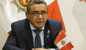 Juan José Santiváñez: denuncian uso irregular de policías vinculado al exministro para recuperar mina en Ayacucho