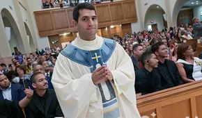 Sacerdote venezolano es arrestado por migración en aeropuerto de EE. UU. pese a contar con visa religiosa vigente