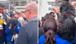 Mujer lleva a su perro a la iglesia para bendecirlo y su hija comenta entre risas: "A mí ni me bautizó"