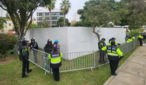 Vecinos de Miraflores protestan por construcción de módulo de seguridad en parque Leoncio Prado: "Es completamente ilegal"