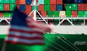 Entran en vigor los aranceles del 50% impuestos por Estados Unidos a India como represalia a la compra de petróleo ruso