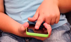 Tener un celular antes de los 13 años afecta la salud mental y nos haría más agresivos, según estudio