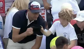 Identifican al hombre que le arrebató el regalo de un tenista a un niño en el US Open: se trata de un "CEO millonario"