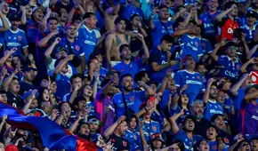 Hinchas de la U. de Chile reciben durísima sanción en Argentina tras hechos de violencia ante Independiente por Copa Sudamericana