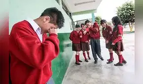 A la escuela no voy más, porque me hacen bullying sin cesar, por Javier Herrera A la escuela no voy más, porque me hacen bullying sin cesar, por Javier Herrera