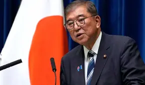 Primer ministro de Japón deja el cargo tras una derrota histórica de su partido en elecciones