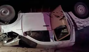 Puno: dos fallecidos y una mujer herida deja violento despiste y volcadura de camioneta