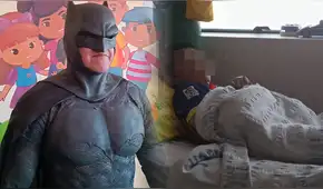 Cusco: médico caracterizado de Batman lidera cruzada por adolescente que necesita atención en Lima