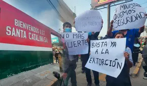 Transportistas de la empresa Santa Catalina protestan por atentado a compañero
