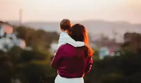 Científicos de Stanford descubren que la voz materna favorece el desarrollo cerebral de los bebés prematuros