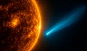 El cometa 3I/ATLAS aumentó su brillo al pasar detrás del sol mientras el mundo espera su reaparición