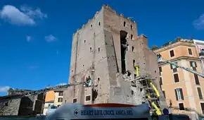 Histórica torre ubicada cerca del Coliseo romano se derrumba y deja 4 heridos y un trabajador atrapado