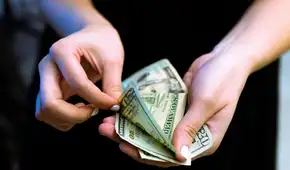 Salario mínimo en California: trabajadores del sector público reciben este sueldo en noviembre de 2025