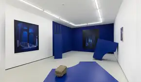 Pintor catalán Marc Badia presenta “La piedra que se desprendió de la montaña”