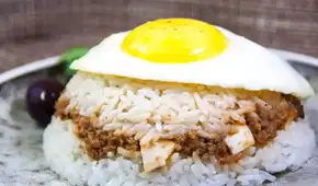 Menú del día: aprende a preparar arroz tapado peruano de la forma más fácil y en casa