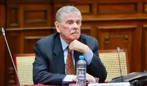 Congresista Edwin Martínez presenta denuncia constitucional contra Fernando Rospigliosi por uso de cámara en mitin de Fuerza Popular