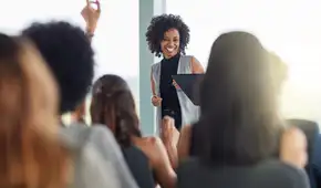 Potencia tu perfil profesional HOY: cursos cortos con docentes internacionales para impulsar tu carrera Potencia tu perfil profesional HOY: cursos cortos con docentes internacionales para impulsar tu carrera