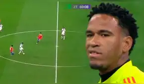 Pedro Gallese y su gesto de frustración tras el grosero error de Jairo Concha que provocó el 2-1 de Chile ante Perú