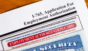 Estos son los requisitos de USCIS para renovar tu permiso de trabajo en Estados Unidos en 2025