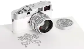 Cámara del papa Francisco se vende en subasta por 7.5 millones de dólares para fines benéficos Cámara del papa Francisco se vende en subasta por 7.5 millones de dólares para fines benéficos