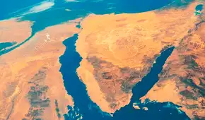 La Tierra tendrá 2 océanos nuevos: confirman que dos grietas desde África abrirán el paso a nuevos mares