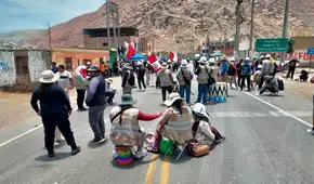 Arequipa: mineros informales bloquean la Panamericana Sur por la ampliación del Reinfo