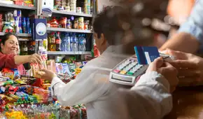 ¿Te cobran 5% extra cuando pagas con tarjeta en Perú? Indecopi responde si es una práctica legal y cuándo puedes denunciarla