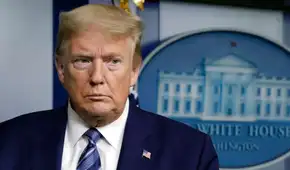 Trump afirma que Venezuela está rodeada de la mayor armada en Sudamérica y ordena bloqueo petrolero