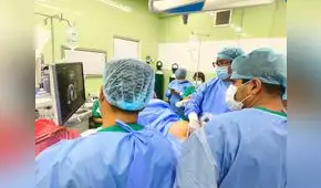 Hospital Dos de Mayo salva la vida de un feto de 26 semanas con innovadora cirugía fetal con láser para extirpar tumor en pulmón