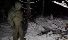 Rusia muestra los restos de un dron como prueba del supuesto ataque de Ucrania contra la residencia de Putin