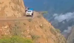 Cuatro muertos y un desaparecido tras caída de camioneta a un abismo en La Libertad