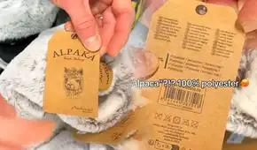 Hombre encuentra pantuflas "de alpaca" en supermercado de Finlandia y se sorprende al leer la etiqueta: “100% poliéster”
