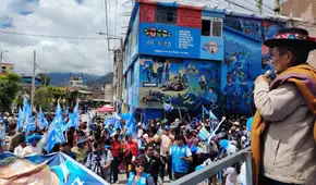 Absalón Vásquez en Ayacucho: rechazo de las víctimas y polémicas compañías