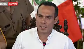 La versión del ministro del Interior: Ji Wu Xiaodong no solo estuvo sirviendo comida sino que se sentó en la mesa con José Jerí