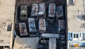 Más de 10 cústers informales quemadas en cochera de Callao: investigan posible caso extorsivo