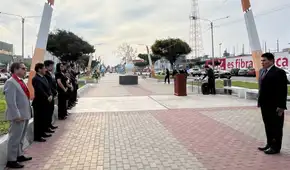 Presidente de Corte lidera izamiento del pabellón nacional en el frontis de la Sede Judicial