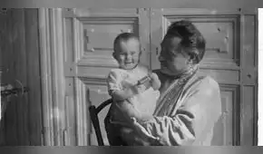 Un hombre bueno durante el estalinismo: “El meteorólogo” de Olivier Rolin