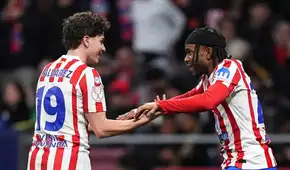 Atlético Madrid tiene pie y medio en la final: apabulló 4-0 al Barcelona y está a 90 minutos de pelear por la Copa del Rey 2026