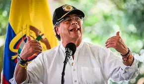 Gustavo Petro defiende el aumento del salario mínimo en Colombia tras suspensión y convoca a movilizaciones