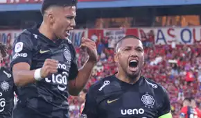Olimpia venció de visita a Cerro Porteño en el superclásico paraguayo y es líder de la tabla