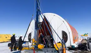 Científicos descubren sorprendente registro geológico de 23 millones de años tras perforar 523 metros bajo el hielo antártico